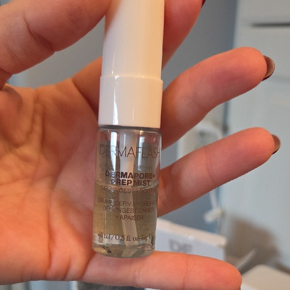 Dermaflash Dermapore Pore Extractor in Mint - Picture 6 of 6
